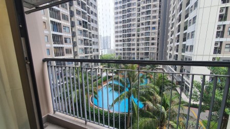 Chính chủ cho thuê căn hộ 1 phòng ngủ đồ cơ bản giá 5,5 triêu, diện tích 51m2, có sẵn nội thất