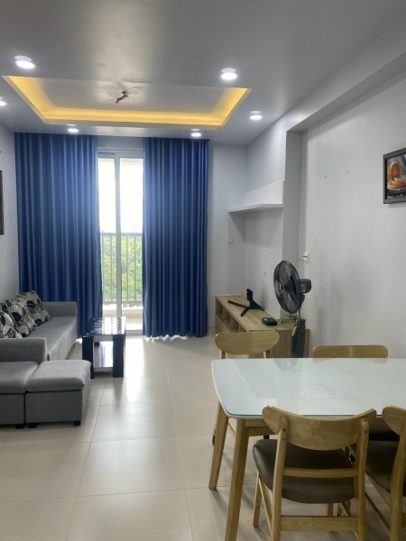 Căn hộ Orchard Parkview 2 phòng ngủ / 2 wc, full đồ y hình, nhận nhà ở ngay, giá 18tr5