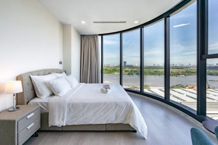 Cho thuê gấp căn hộ 3 pn Vinhomes Golden River Ba Son 121m2, nt sang trọng, view thoáng giá tốt