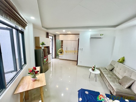 Studio ban công, cửa sổ ngay Cầu Bông giá chỉ 8,x tr.