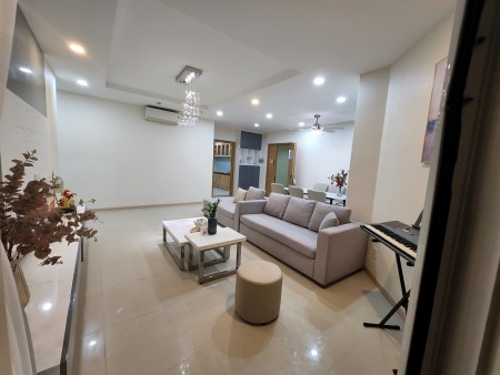 Cho thuê căn hộ Him Lam Chợ Lớn 97m2 nhà full nội thất LH Thuý 0775100825