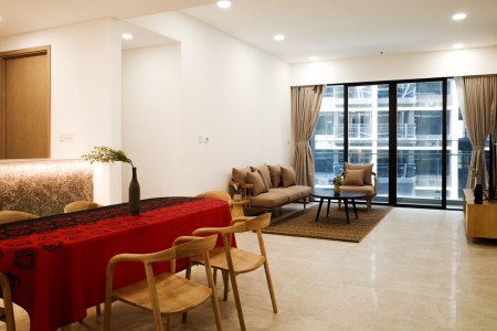 Cho thuê căn hộ 3 pn với thang máy riêng tại The River, dt 126m2, giá 60 triệu/tháng