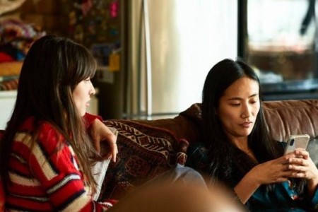 Những cô nàng chia sẻ cuộc sống của mình khi thuê căn hộ ở ghép người lạ