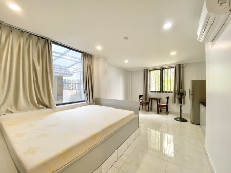 Phòng xịn xò ngay Trần Não ánh sáng tự nhiên