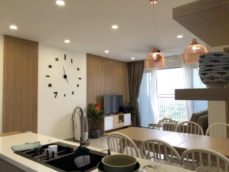 Chuyên Palm Heights cho thuê căn góc 2PN Palm Heights dt 85m2 Mr. Thông