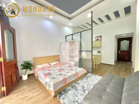 Cho Thuê Căn Hộ Ban Công 1PN Vách Ngăn Ngay Cầu Vượt Hoàng Hoa Thám.