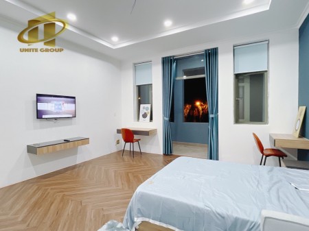 Căn hộ cao cấp khu biệt phủ Nam Long, phòng thay đồ riêng trong căn hộ