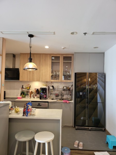 Cho thuê CH 3 pn, 128m2, giá 28tr, Vinhomes Central Park, Bình Thạnh