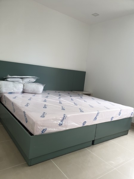 Cho thuê căn hộ Sky Garden 3, 70m2,  2pn,2wc, giá 12 triệu/tháng full nội thất LH 0914266179.