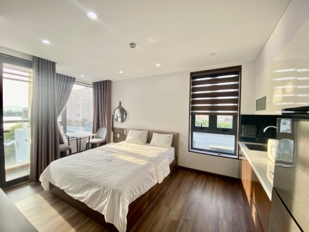 Cho thuê căn hộ studio ngay cầu Trần Thị Lý, giá 5 triệu