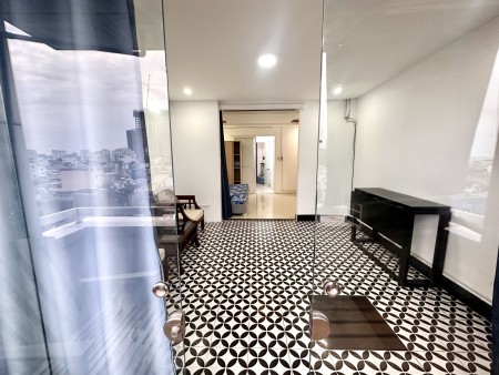 Căn hộ ban công 45m2 Nguyễn Thái Học, cầu Ông Lãnh, Quận 1