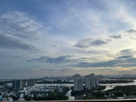 Giá cực tốt cho căn, view sông tầng cao, NTCB, 1PN, chỉ 11 triệu, The Sun Avenue