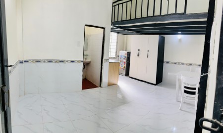 Căn Hộ Giá Rẻ- Miễn Phí Tiền Nhà Tháng 1- Full Nội Thất- Đường Trường Chinh.