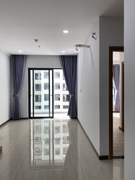 Thuê nhanh Bcons Plaza bao phí 18tháng, 2 xe máy giá 4.5 triệu 2pn, 2wc. NHÀ MỚI CHƯA AI Ở.