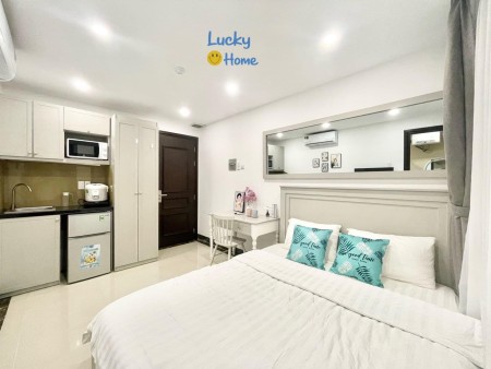 Căn hộ Studio ban công thoáng, nội thất sang trọng