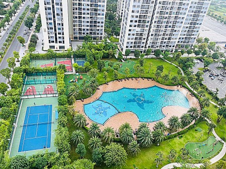 Cho thuê căn hộ Vinhomes 2 phòng ngủ bếp, rèm, lưới bảo hộ giá cực rẻ