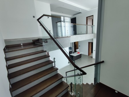 Cho thuê Penhouse D’edge Thảo Điền - 4PN - 243m2 - view ĐẸP nhất khu. LH 0909806586