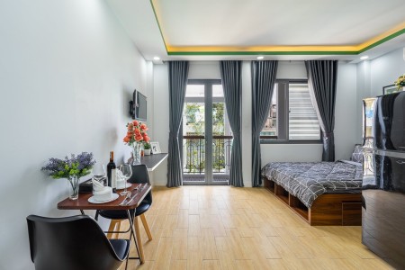 Căn Hộ Balcony rộng rãi Đinh Bộ Lĩnh gần ngã Tư Hàng Xanh