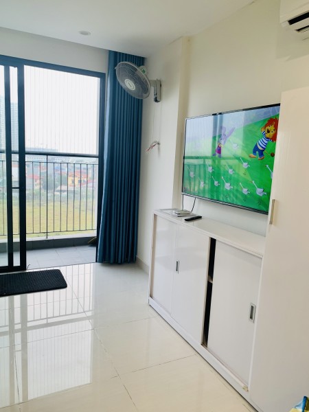 Cho thuê căn 2PN, 2VS - Căn góc - Giá 8 triệu - Đầy đủ nội thất - Chung cư Vinhomes Ocean Park