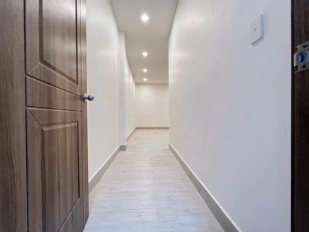 Cho thuê căn hộ studio đầy đủ nội thất gần sân bay, giá tốt