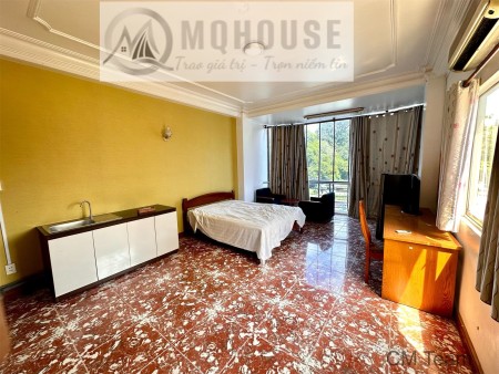 Căn hộ q3 bancon 40m2 ở liền không tính tiền tháng 2 đường Hai Bà Trưng