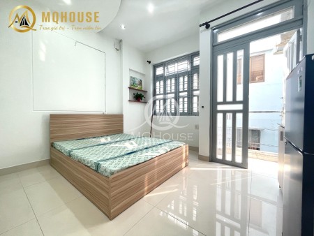 CĂN HỘ MỚI XÂY_CỬA SỔ BAN CÔNG THOÁNG GẦN ĐẠI HỌC BÁCH KHOA_GIÁP Q10