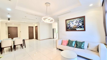 CHUYÊN CHO THUÊ CĂN HỘ VINHOMES CENTRAL PARK 1,2,3,4 PN VÀ LANDMARK 81 GIÁ TỐT NHẤT. LH 0985523345