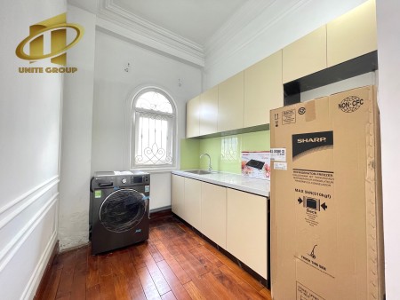 Căn hộ 1 phòng ngủ thiết kế cổ điển - Trần Huy Liệu - Free 2 xe máy