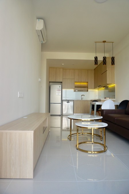 căn hộ 2 phòng ngủ_76m2, tại THE SUN AVENUE, nội thất xịn, tầng cao, View SÔNG, giá 16 triệu