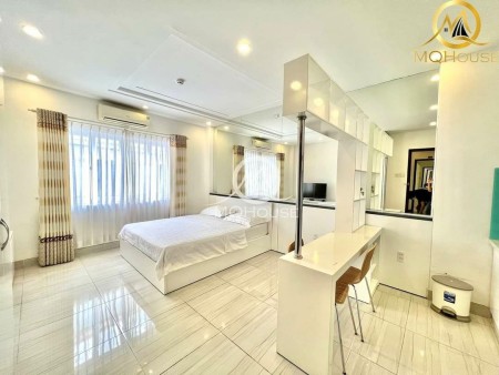 Căn Hộ Nguyễn Kiệm 1PN Full NT ban công to, có thang máy