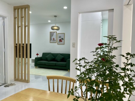 Cho thuê căn hộ Sky garden 2, quận 7. thiết kế 2pn đầy đủ nội thất. LH: 0914241221 Ms.Thư, 71m2, 2 phòng ngủ, 1 toilet