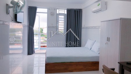 Quận 8 - Studio ban công full nội thất view xịn gần cầu chữ Y