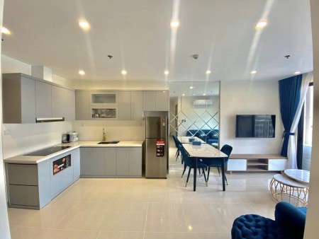 Cho thuê căn hộ 1PN+1 full nội thất đẹp, View bể bơi thoáng đãng giá 8tr rẻ nhất Vinhomes Smart City