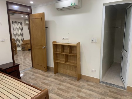 Cho thuê căn hộ chung cư phố Quan Nhân Thanh Xuân, 80m2, 3 phòng ngủ, 2 toilet