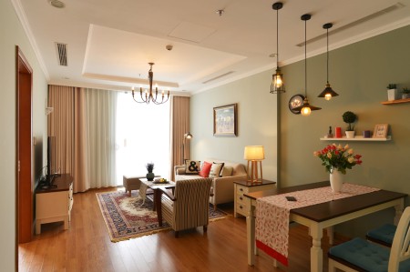 Cho thuê căn hộ 88m2 tầng 20 chung cư Vinhomes Nguyễn Chí Thanh 2 ngủ đầy đủ đồ view Đông Nam