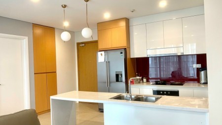 Tìm khách thuê 2 phòng ngủ Đảo Kim Cương 90m2, đầy đủ nội thất, giá 21 triệu/tháng, view hồ bơi đẹp