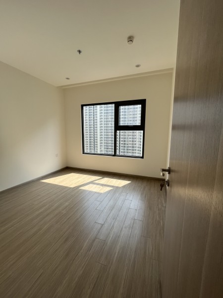 Căn 3PN+2WC ở Được 5-6 người. Giá Chỉ 5.5TR. Tại Vinhomes Grand Park Quận 9