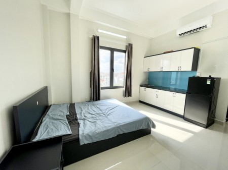 CHO THUÊ CĂN HỘ DỊCH VỤ QUẬN BÌNH THẠNH FULL NỘI THẤT CỬA SỔ LỚN GẦN BỆNH VIỆN UNG BƯỚU