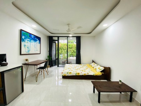 CHO THUÊ CĂN HỘ DỊCH VỤ QUẬN BÌNH THẠNH FULL NỘI THẤT BAN CÔNG LỚN FULL NỘI THẤT