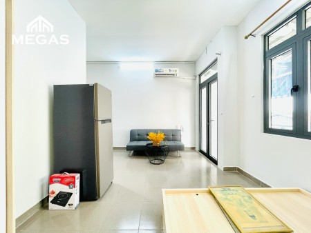 PHÒNG MỚI 40M2 FULL NỘI THẤT MỚI 100% PHÒNG NGỦ VÀ BẾP TÁCH RIÊNG CÓ BAN CÔNG