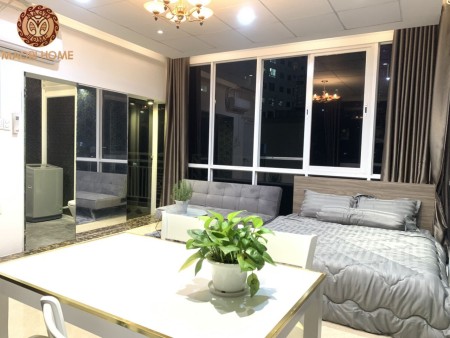 Thuê Căn Hộ Penthouse 2PN View Đẹp Gần ĐH Hutech, Phường 25, Quận Bình Thạnh