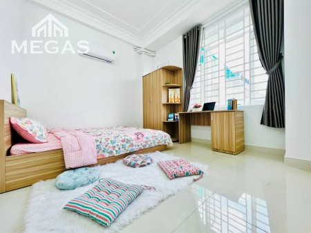 Căn hộ 2 Phòng Ngủ 60m2 ban công riêng khu ETown Cộng Hòa