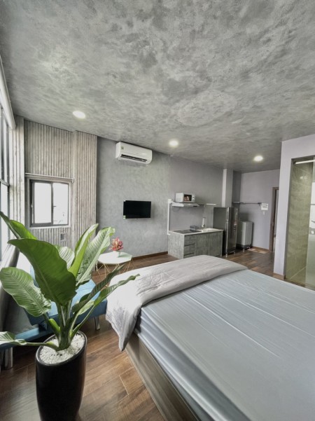 Trống sẵn Studio cửa sổ lớn thoáng mát đón ánh nắng tự nhiên - có máy giặt riêng