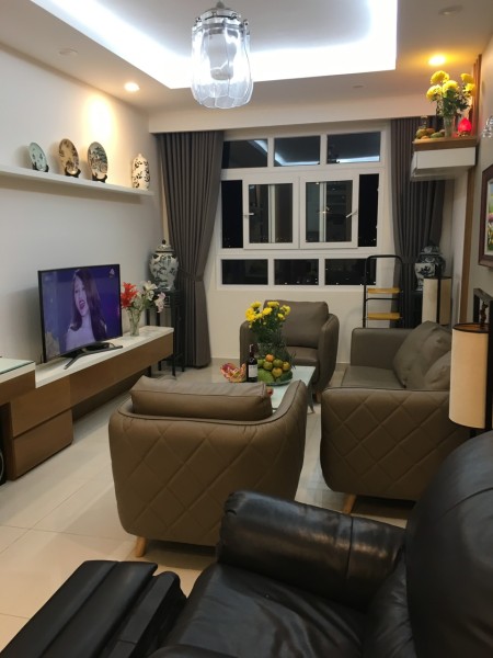 Cho thuê căn hộ Sunview Town 2 pn 2 wc giá 6.5tr tháng có NTCB. LH 0906795092