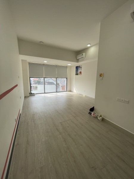 Cho thuê officetel (căn hộ văn phòng) 40m2 chỉ 8tr tại The Sun Avenue Quận 2