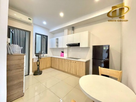 Căn hộ 1PN 50m2, có balcon, máy giặt riêng, đầy đủ nội thất, trên đường Phan Xích Long - PN