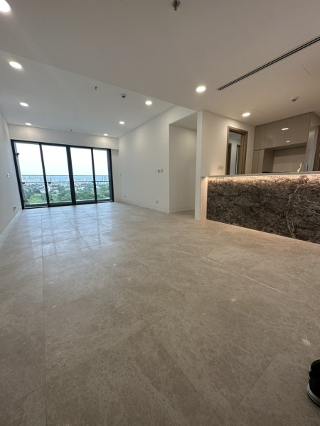 Tìm khách thuê đầu tiên cho căn hộ 3PN NTCB 126M2 The River Thủ Thiêm giá thuê tốt 35 triệu/tháng