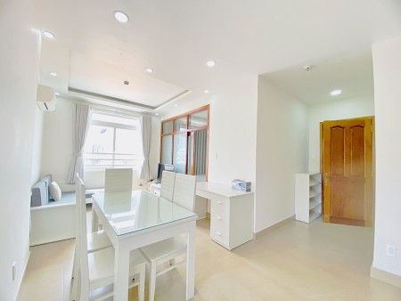 Căn hộ 1PN FullNT 50m2 gần chung cư Bason Nguyễn Hữu Cảnh, kdc an ninh, yên tĩnh, View Sông