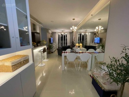 Chính chủ cho thuê Botanic Towers DT 95m2  3PN Giá 15tr/th LH: 0917363969 Trang