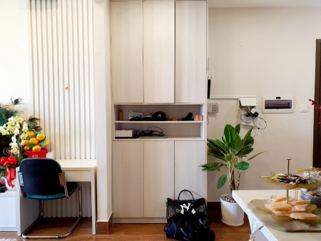 Cho Thuê Căn hộ Sunrise City 3PN 2WC 1Balcony dài 6m2 , nhà mới giá chỉ 22 Triệu